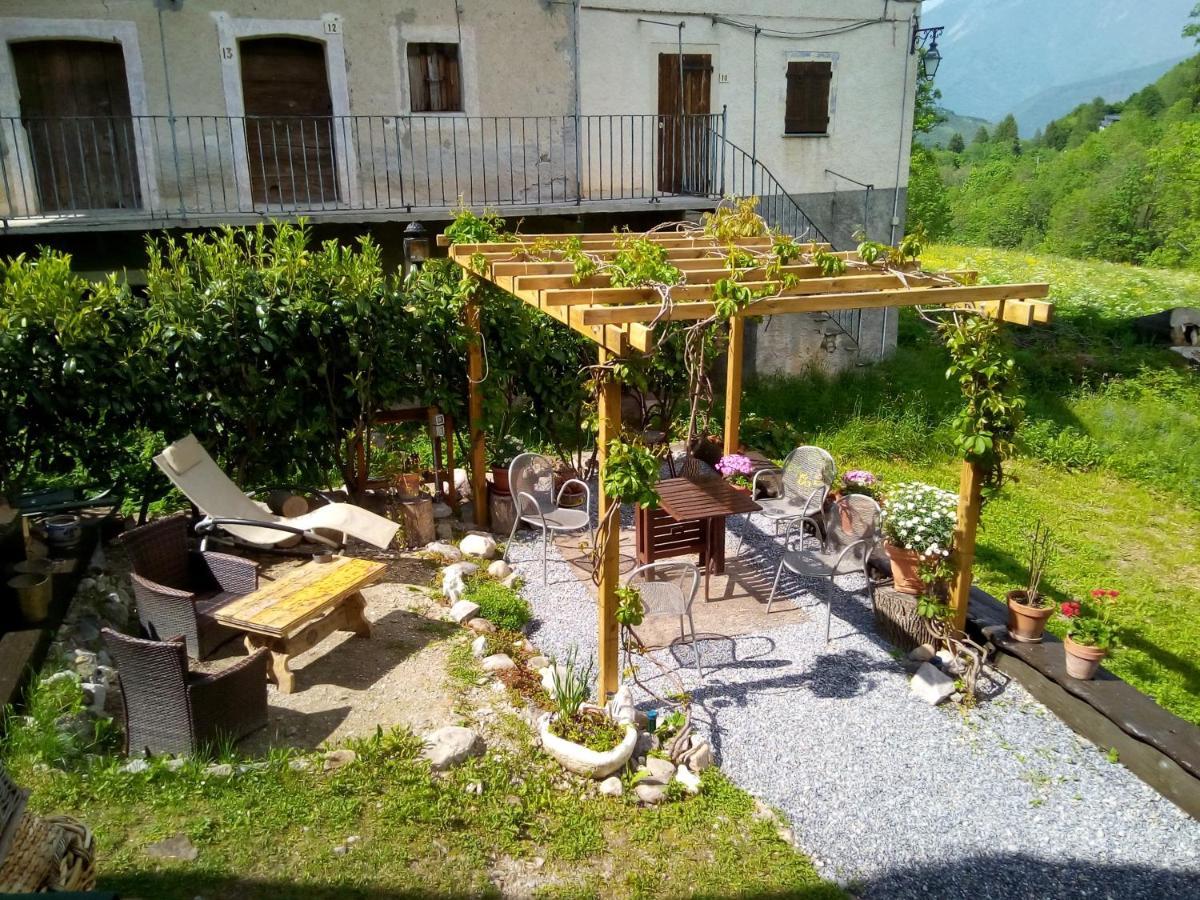 B&B L'Abric - Centro Storico Di Limonetto Лимоне-Пьемонте Экстерьер фото
